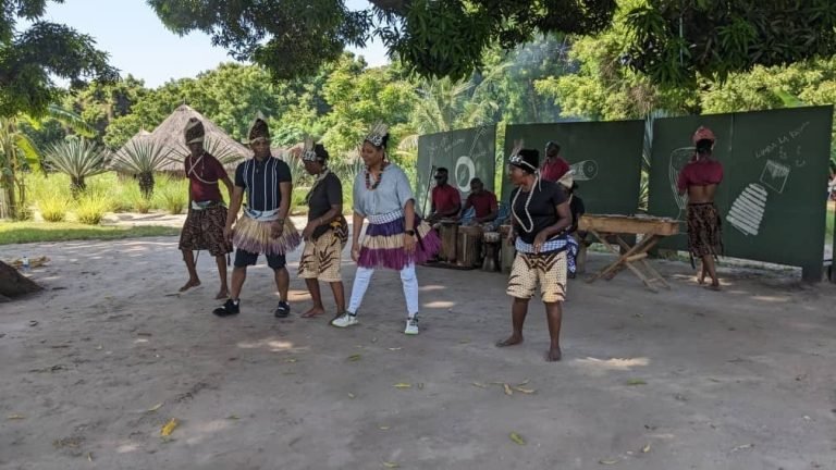 dar-es-salaam-city-tour-day_mDDUy